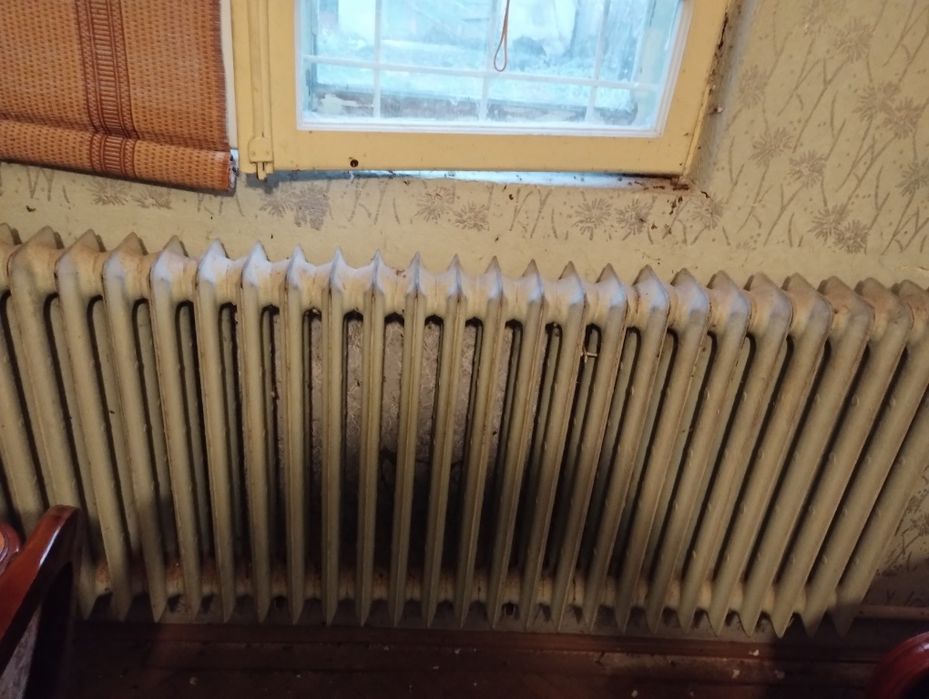 Calorifere fonta 50 lei elementul