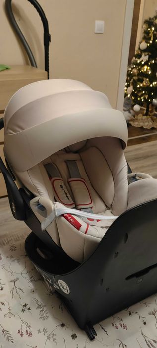 Cybex z cloud scuderia ferrari столче за кола и количка  + база z
