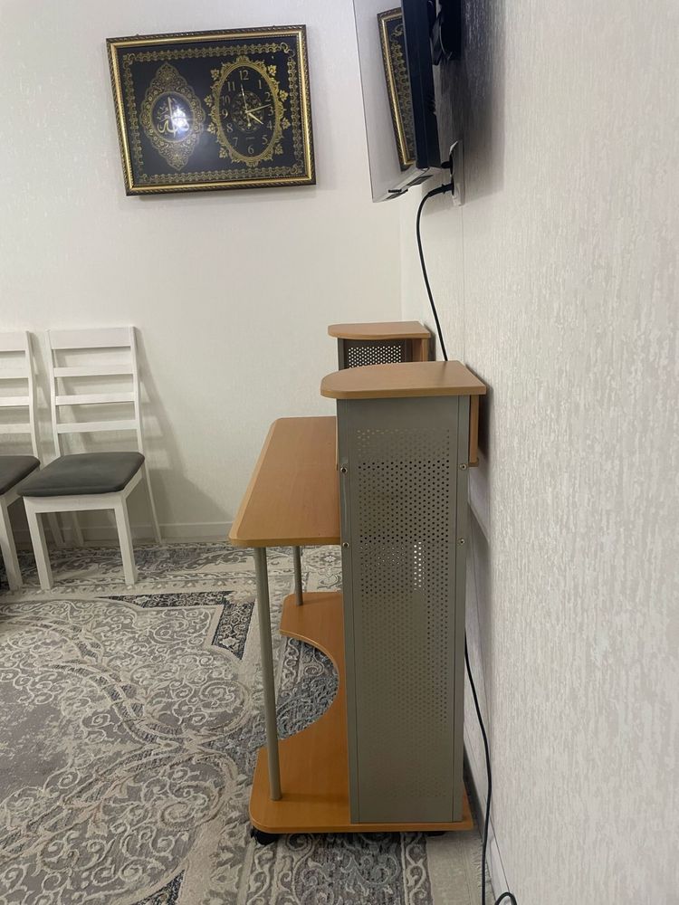 Компьютерный стол