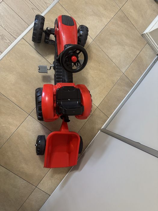 Tractor cu remorca