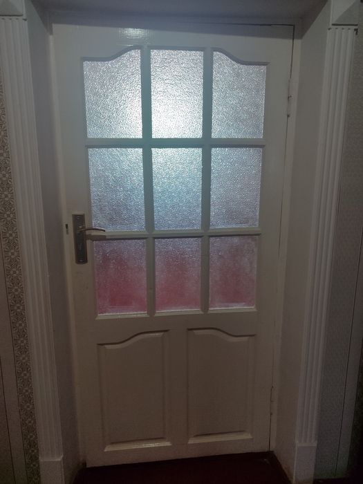 Jarma qapi ham taq qapilar  bar  baxasi jarma qapi 600 000 miñ sum