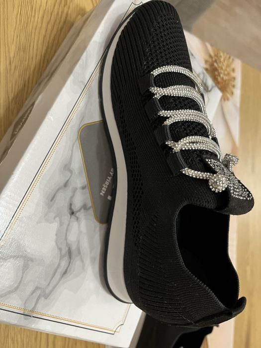 Дамски обувки нови