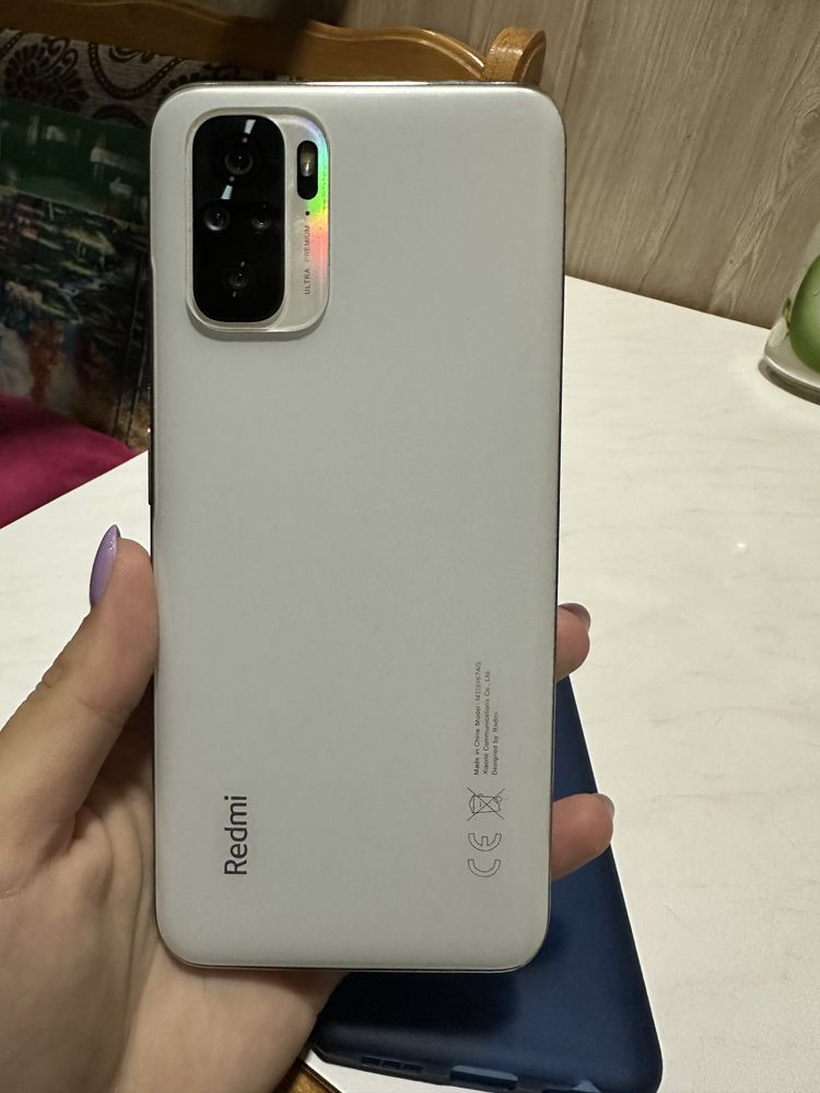 Продается телефон redmi note 10 64 гб