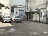 Inchiriez spatiu comercial bun pt depozit