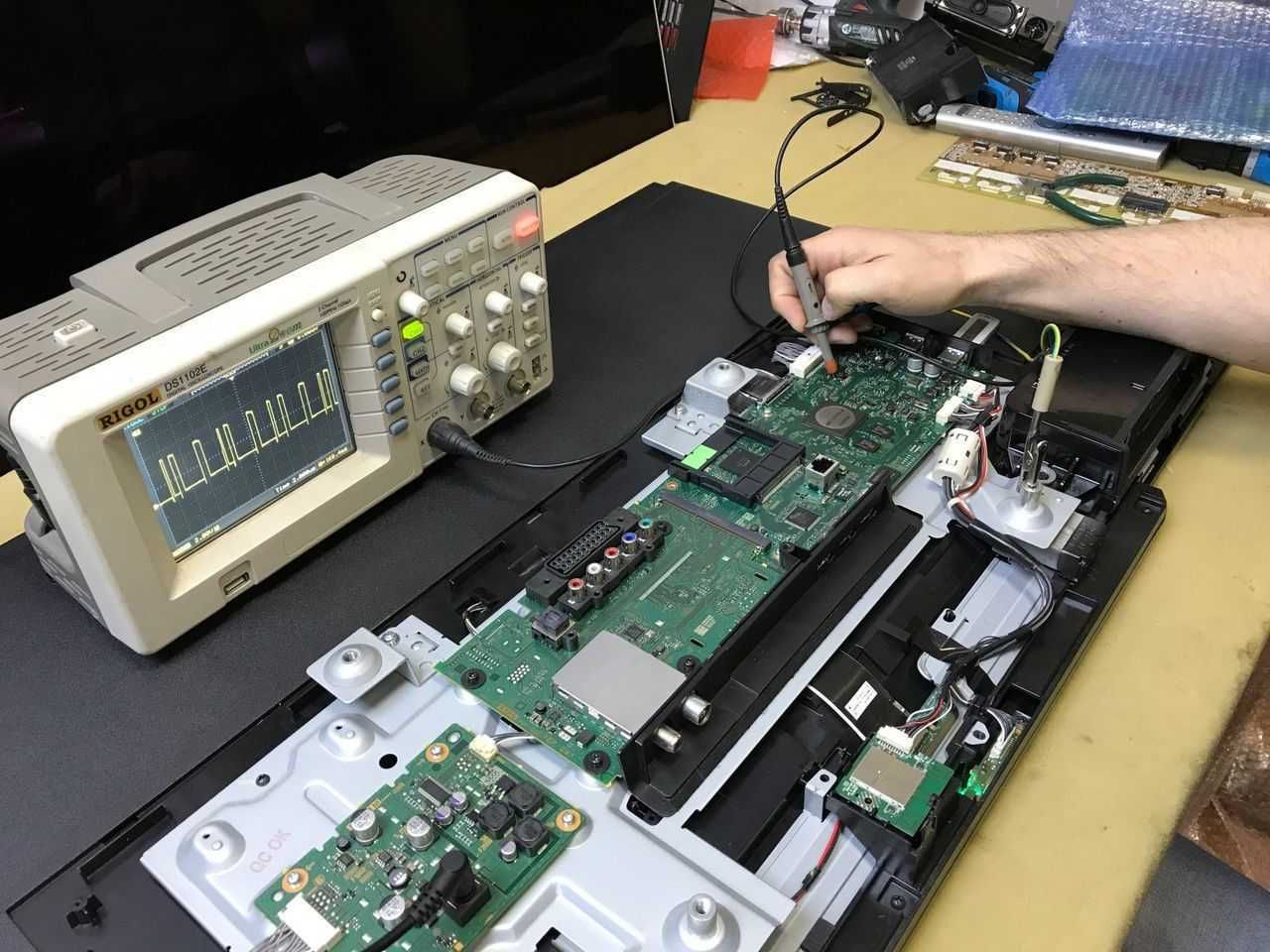 Service reparații televizoare București /Reparatii LED TV