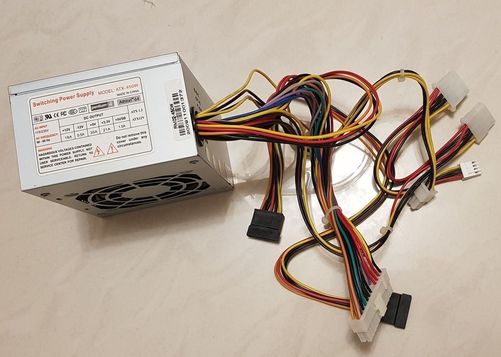 Sursa SFX 450W pentru PC-uri de mici dimensiuni (mini PC)