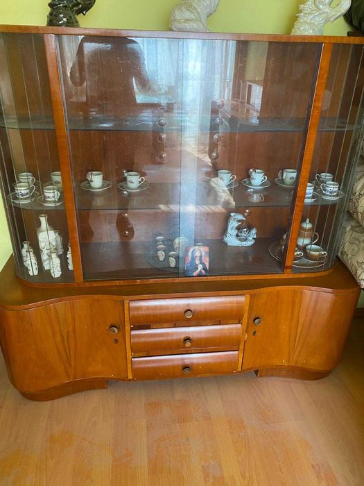 Mobilă sufragerie  si de cameră cu masă