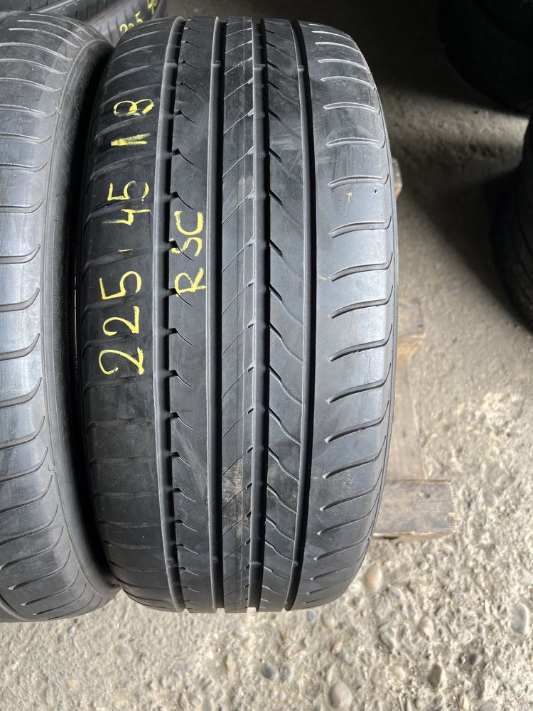 2 anvelope de vara 225/45/18 Goodyear Runflat!