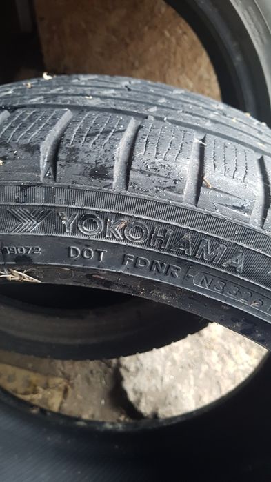 Гуми Yokohama 255/40/19