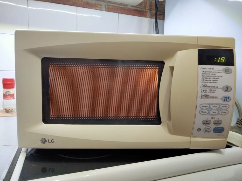 Продам микроволновку LG рабочая