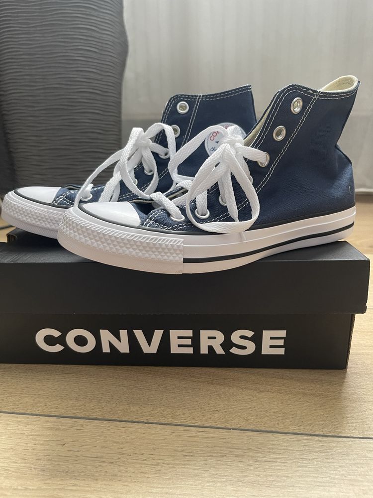 Converse model clasic 36.5