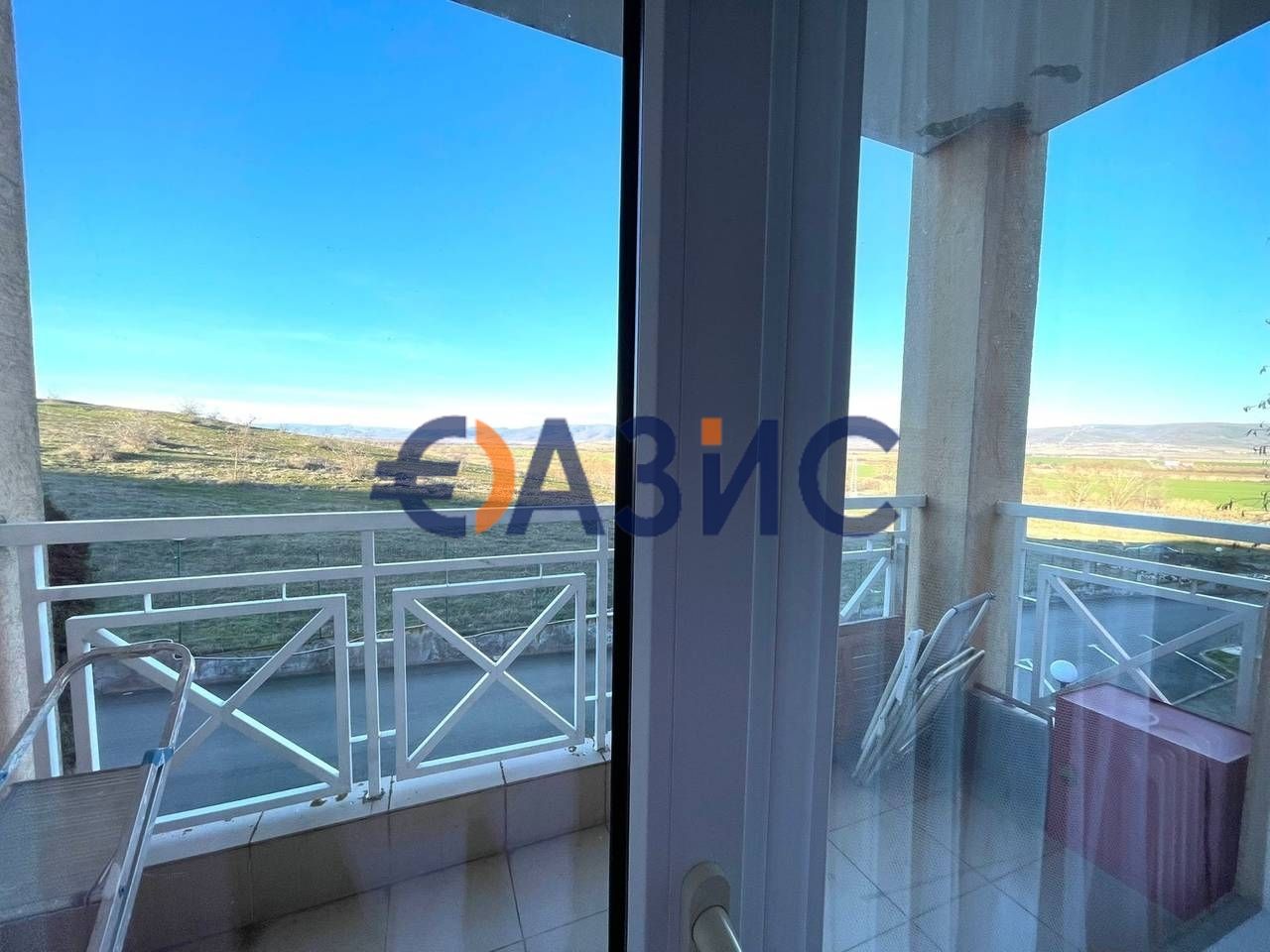 Продава се Тристаен апартамент в к.к. Слънчев бряг - 70 кв.м за 800 €/кв.м - Снимка #12