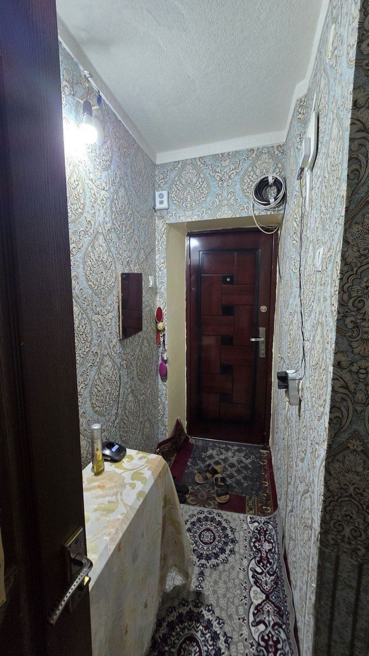 Срочно продается 2 комнатная метро Новза (Хамза)