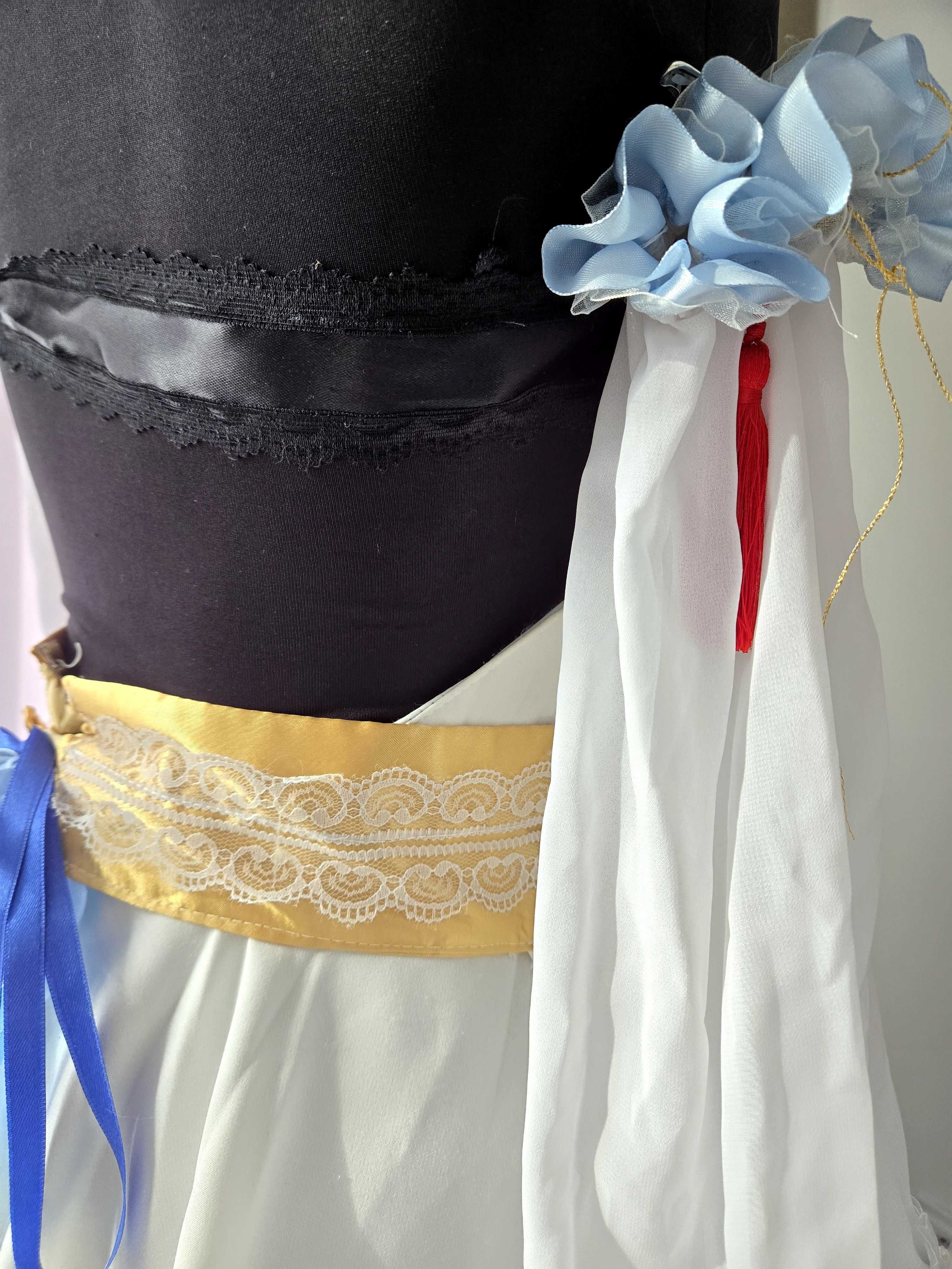Genshin Impact maid Ganyu cosplay