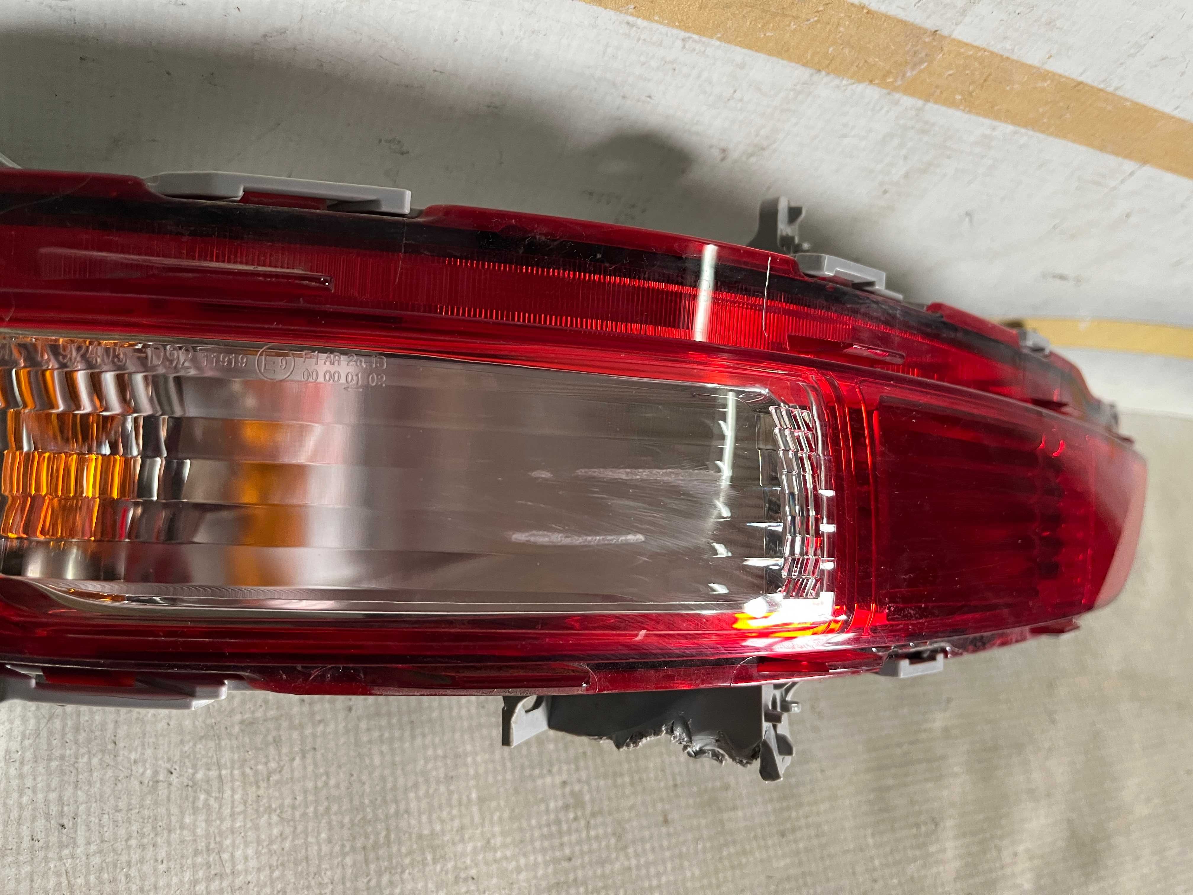 Lampa ceata stanga bara spate Kia Sportage dupa 2015 cod 92405-D92