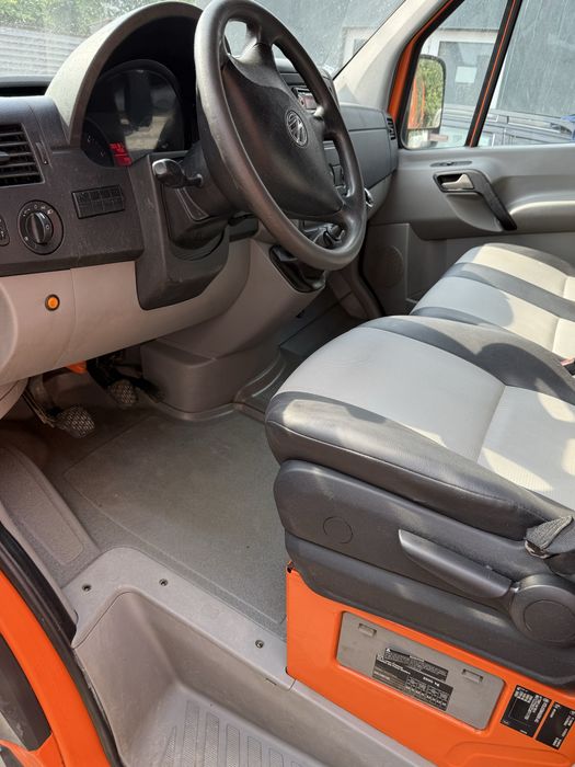 Crafter 2011 L2H3 motor 2.0 110 cai 6 locuri