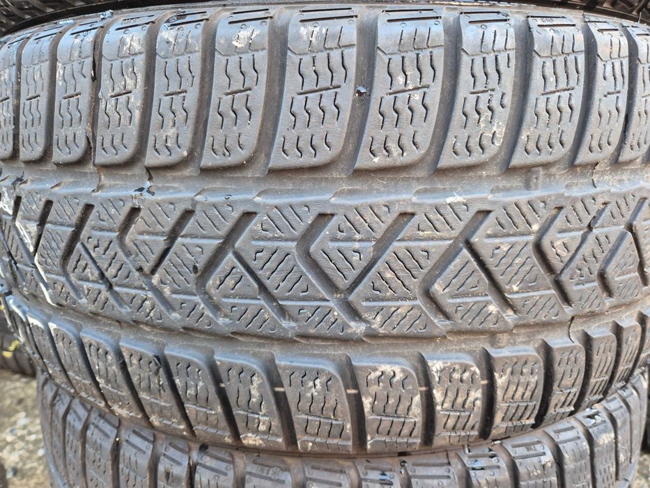 Anvelope de IARNA - 235/35/19 - PIRELLI - CA NOI DOT 2023