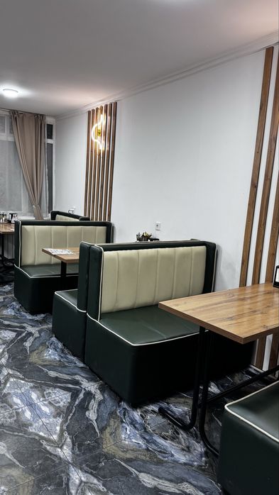 Диваны  и столы для кафе