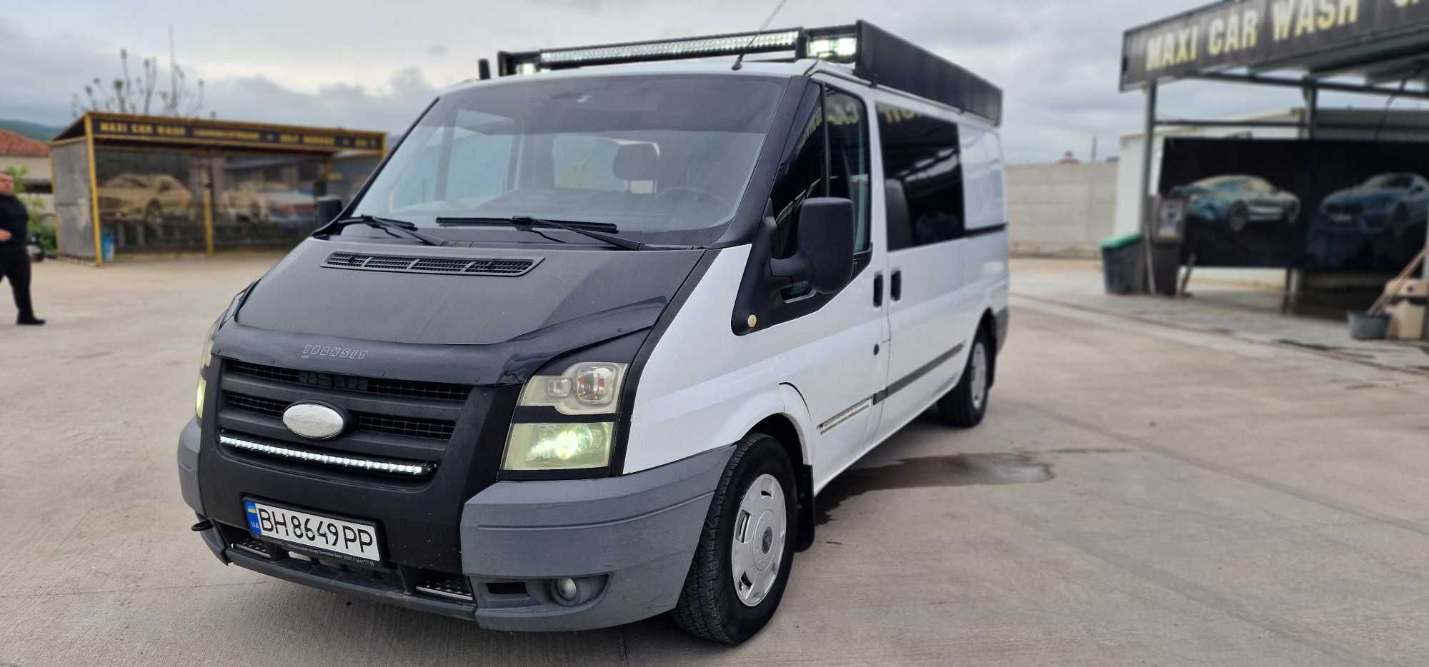 Пасажирский Ford Transit  срочно Украинская регистрация
