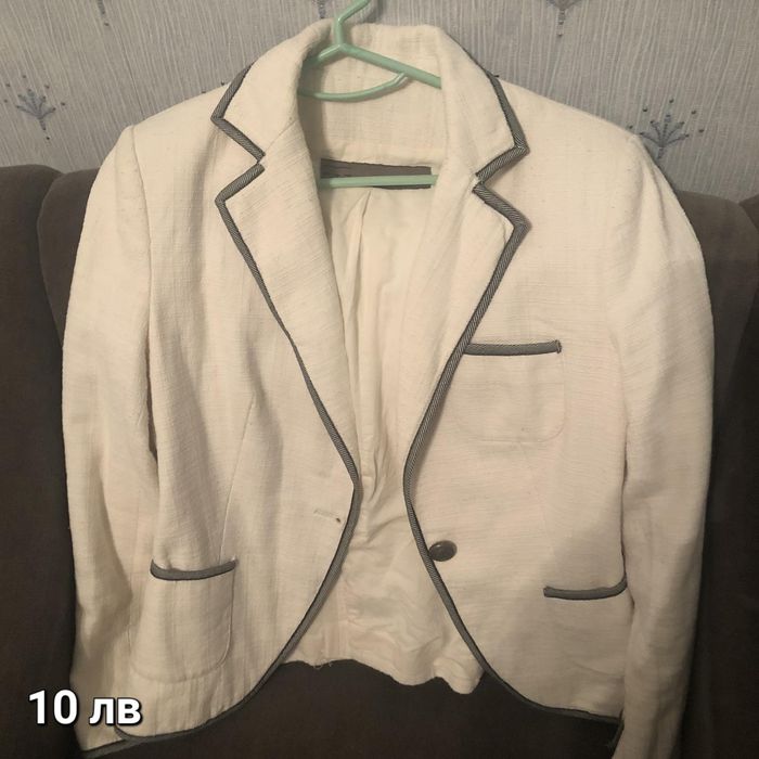 Тънки връхни дрехи