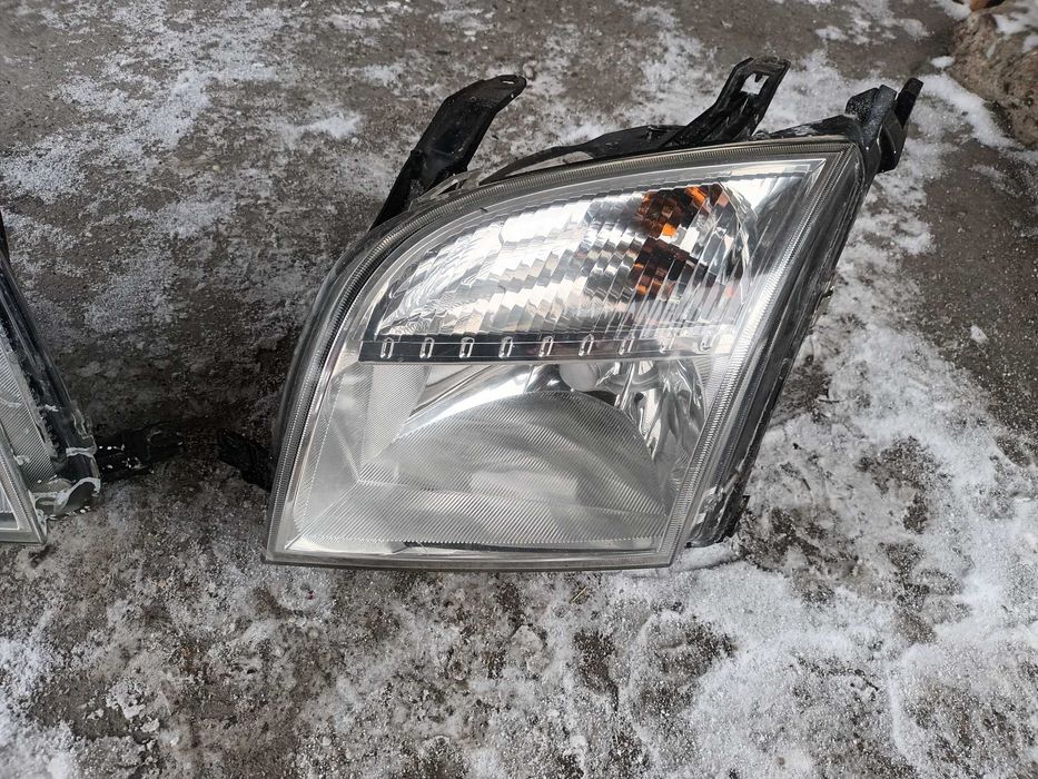 ляв и десен фар за форд фюжън FORD FUSION