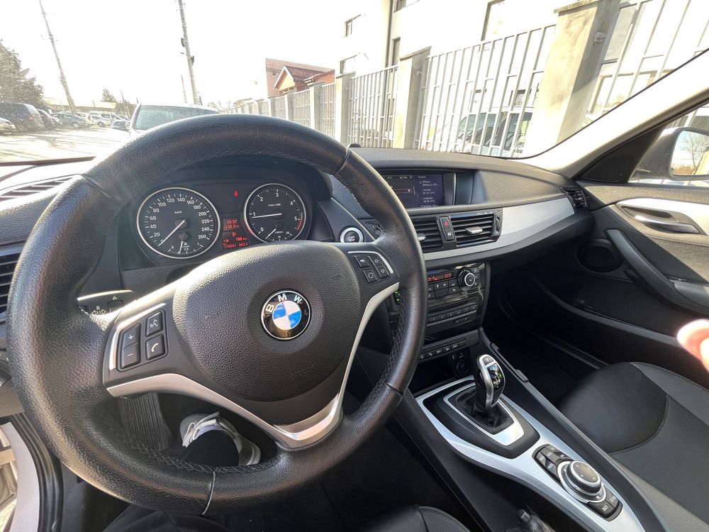 BMW X1 PANORAMIC / an 2013, automata/ 184 cp,