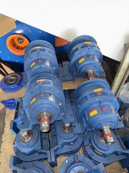 Планетарный червячный редуктор мотор электродвигатель XWD NMRV квт