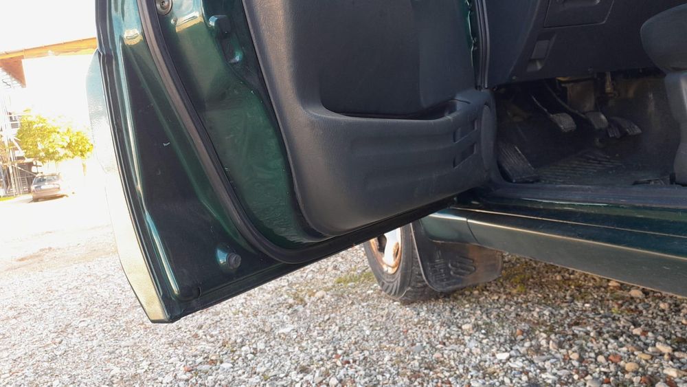 Vând Suzuki Grand Vitara