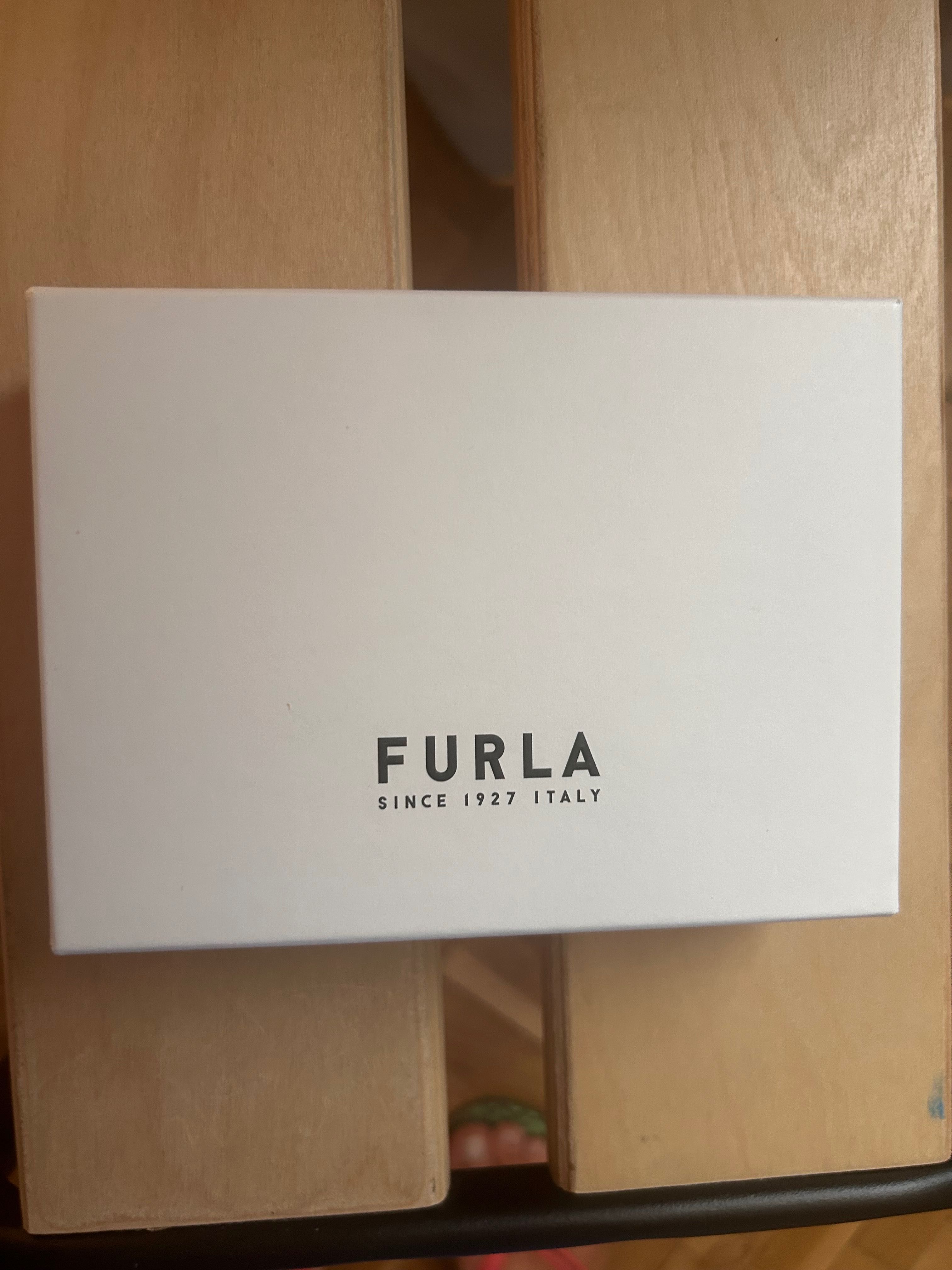 Портфейл FURLA. Кожа 100%