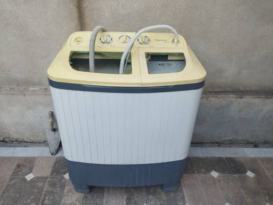 Продаётся стиральная машина полуавтомат