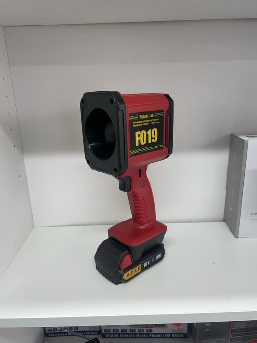 Suflantă industrială F019, 18V Li-Ion – puternică, portabilă, nouă