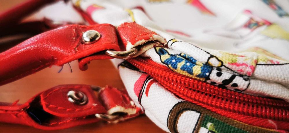 2 Genti de cosmetice, Oriflame