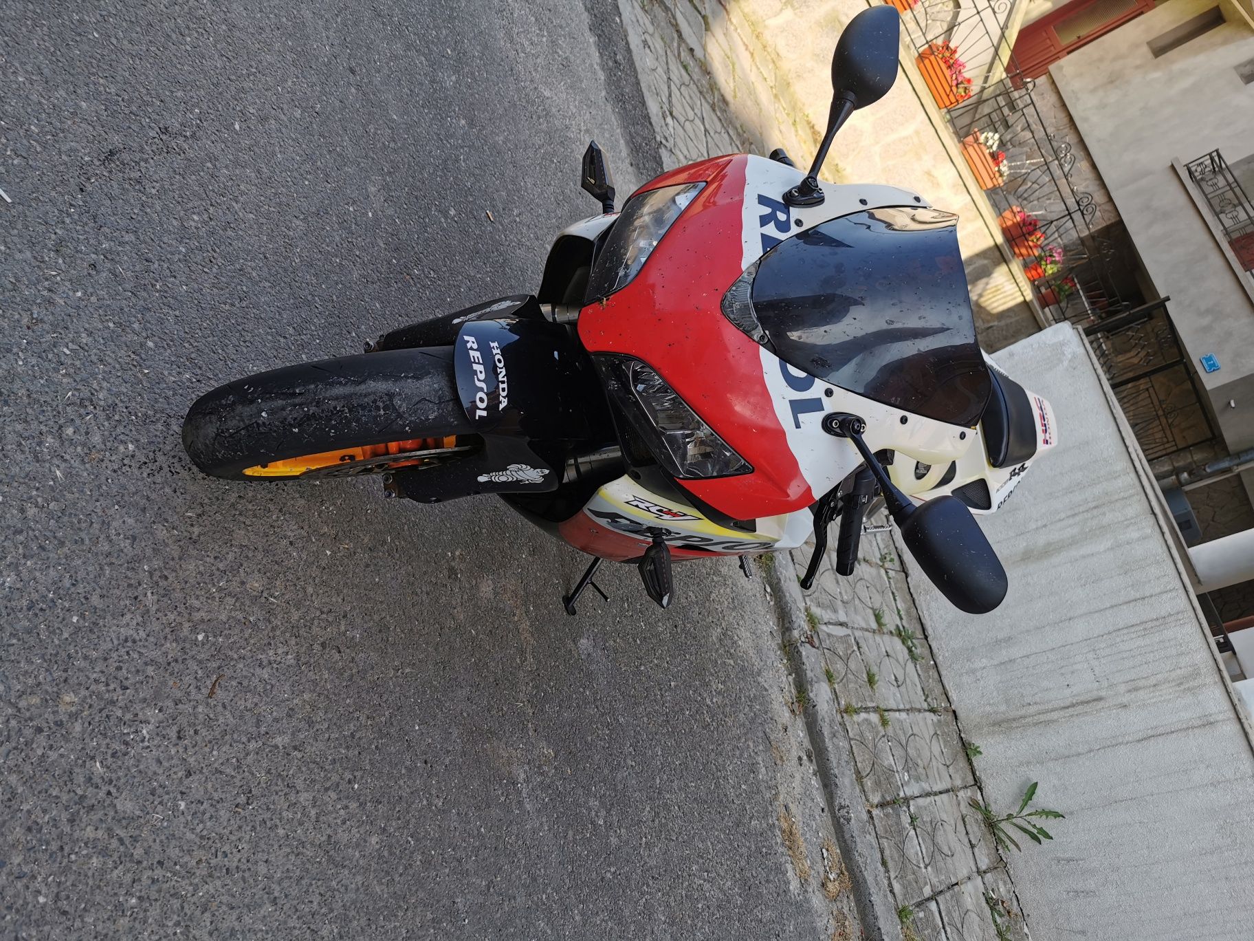 Honda cbr1000rr 2004-2007 на части