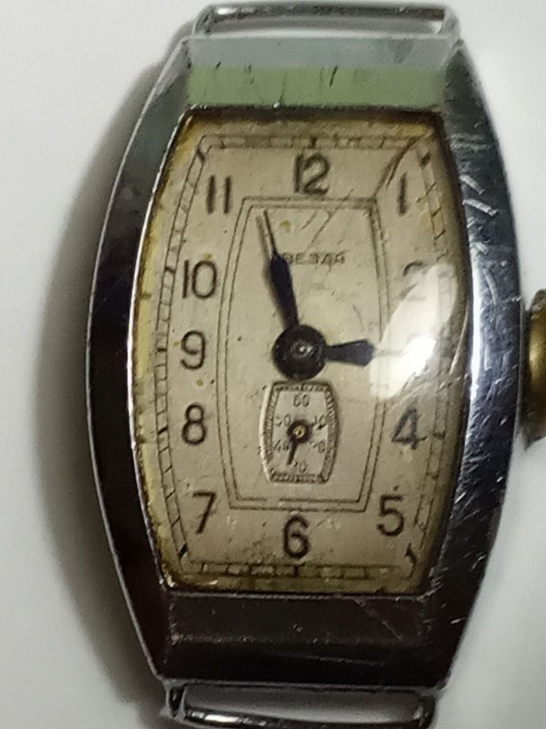 Антикварные женские наручные часы "Звезда" 50хгодов