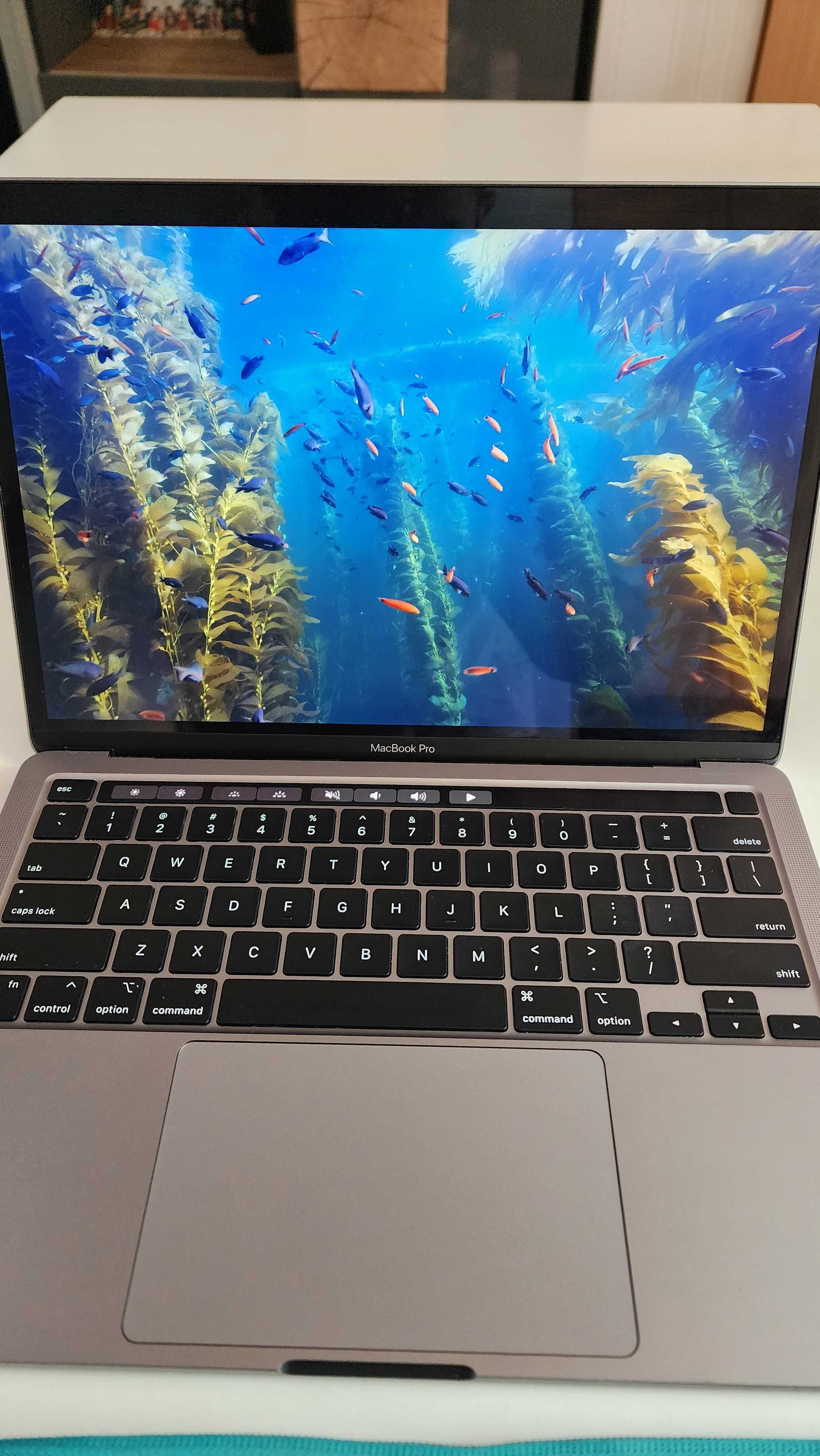 Macbook Pro M2 2022