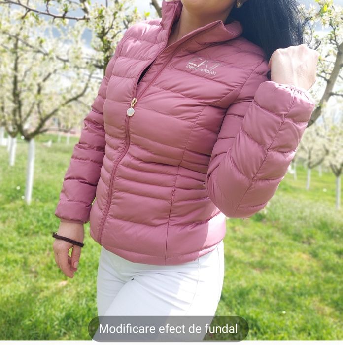 Vând geaca Emporio Armani,EA7,marime S ,roz pudra,nu tommy,nu Ck