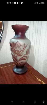 Продам вазу стиль Галле старинная