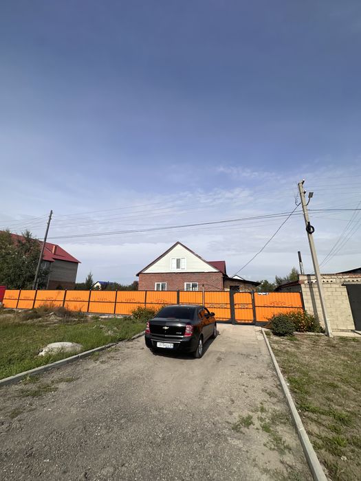 Продам дом в центре Ахмирово