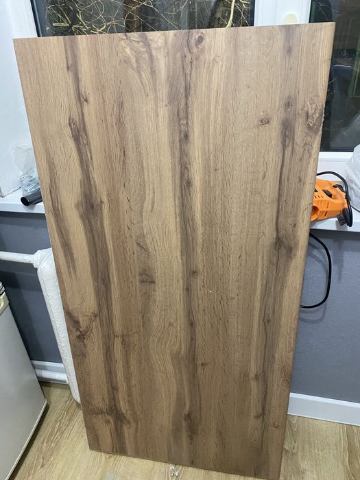 Продам остаток столещницы 900 мм