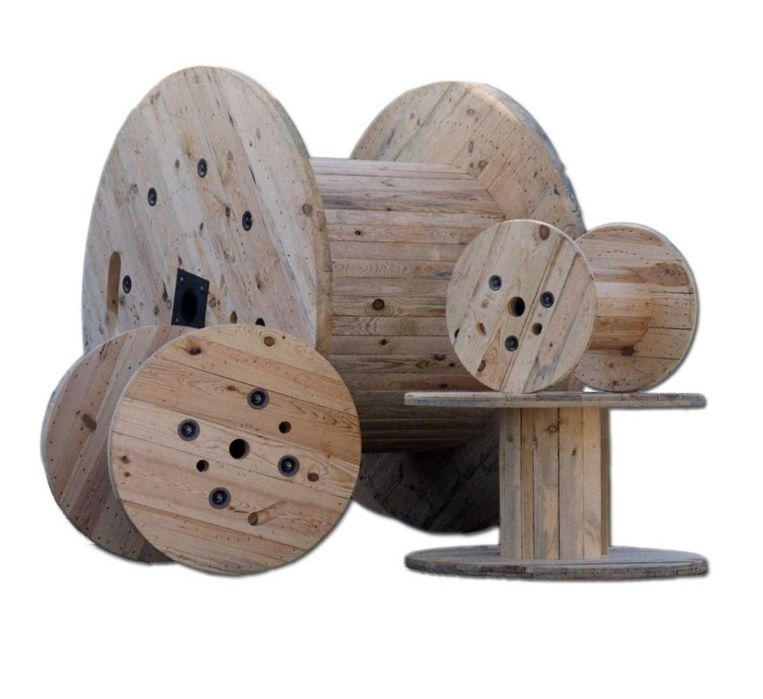 Катушка от кабеля. Барабан кабельный. Бобина для кабеля