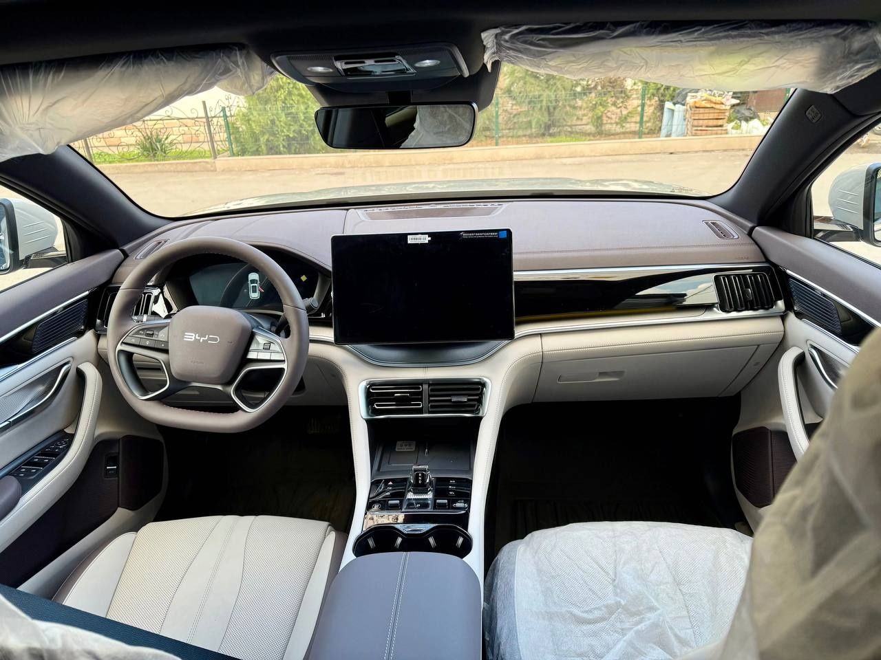 **BYD chempion 605 Smart. 2025 model. Notariusga tayyori