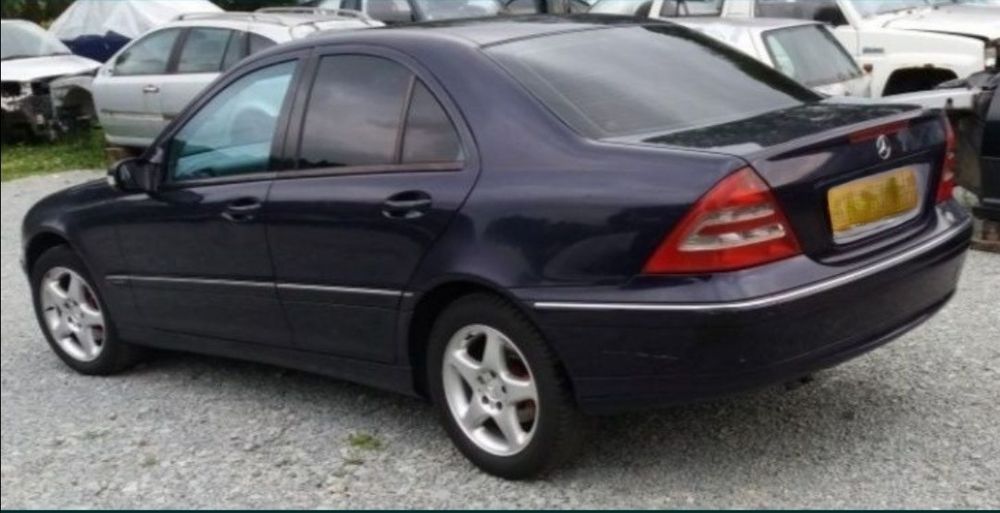 Bara fata avantgarde mercedes c class W203 c220 cdi cod culoare 994