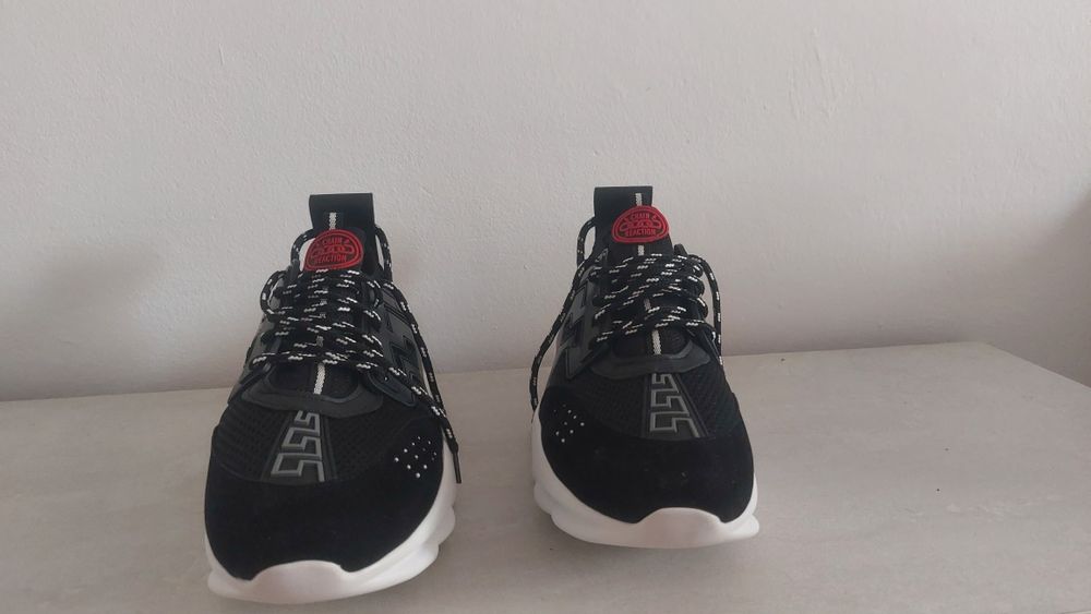 Versace Chain Reaction