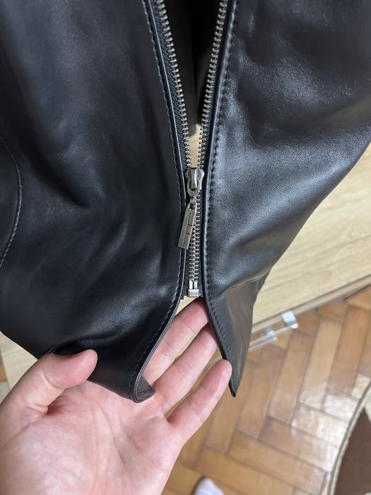 Geaca lunga din piele neagra naturala, moale, marimea 50.