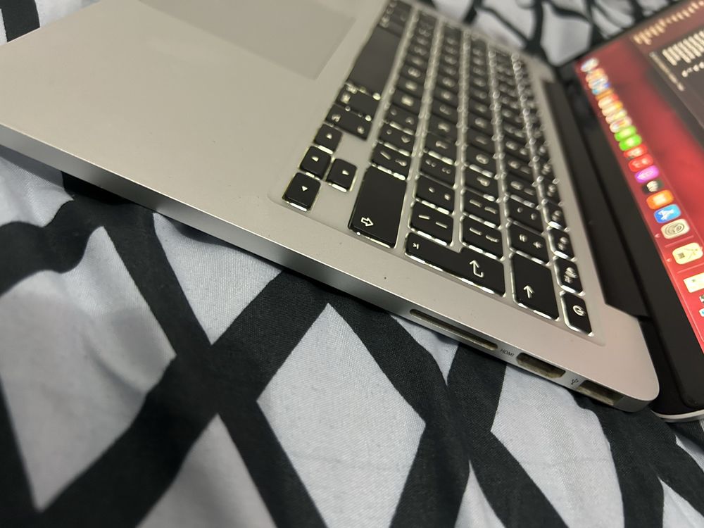 Macbook pro 2014 ecran deteriorat