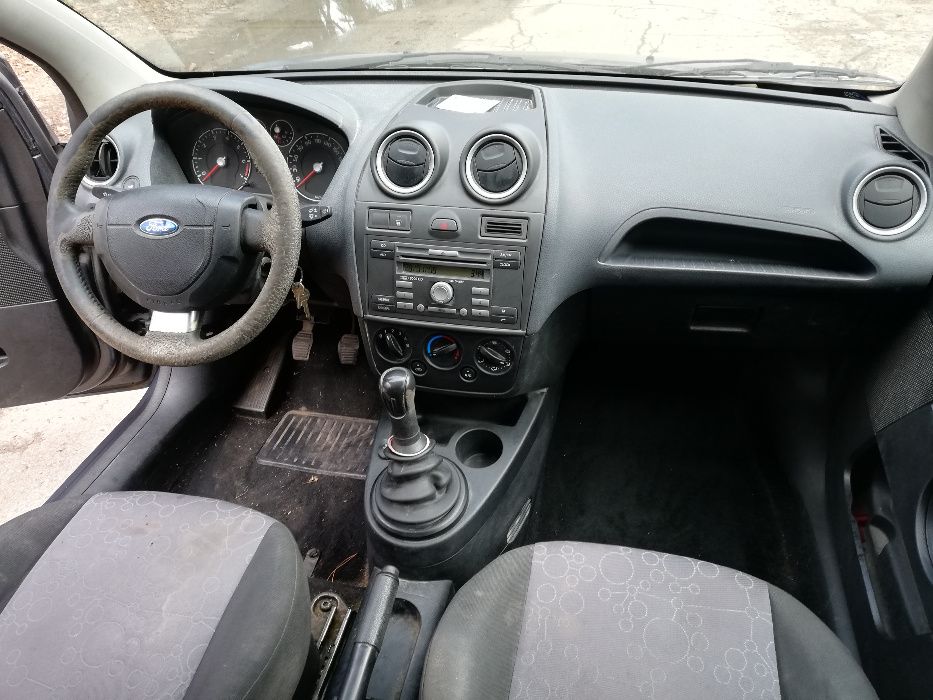 Форд Фиеста 5 / Ford Fiesta 5 на части