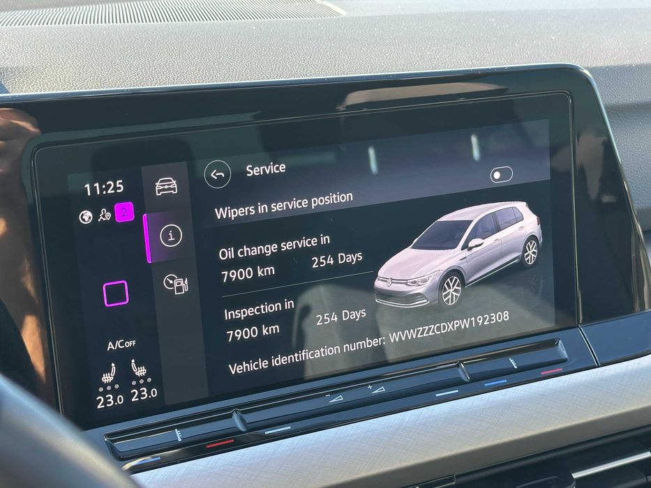 Volkswagen Golf 8, 1.5 eTSI ACT DSG MHEV, R-Line exterior