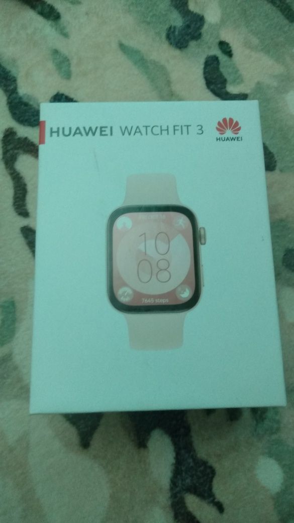 Смарт часовник Huawei watch fit 3