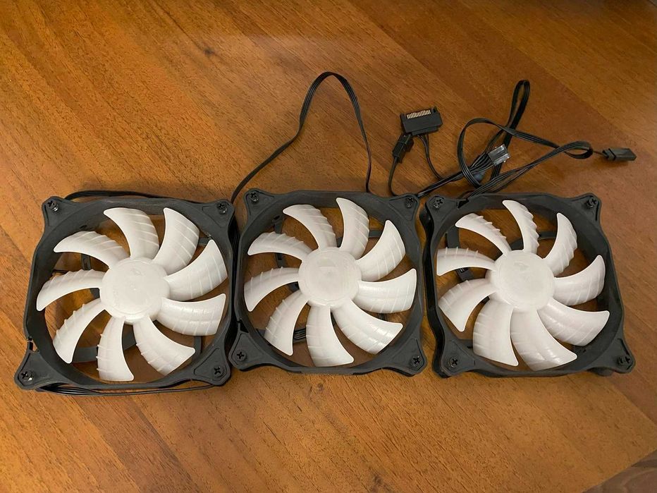 Вентиляторы с RGB подсветкой 3 х 120 мм