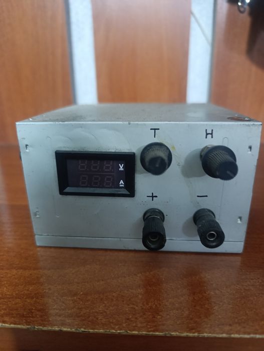 Блок питания 0-24в